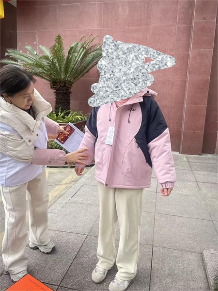 广安市义务工作者联合会四(华蓥)分会 暖冬计划衣物送达活动圆满完成